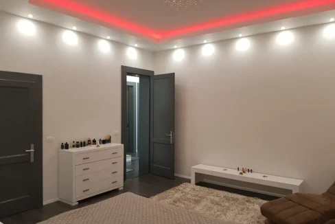 WhatsApp Image 2017-12-05 at 10.12.04