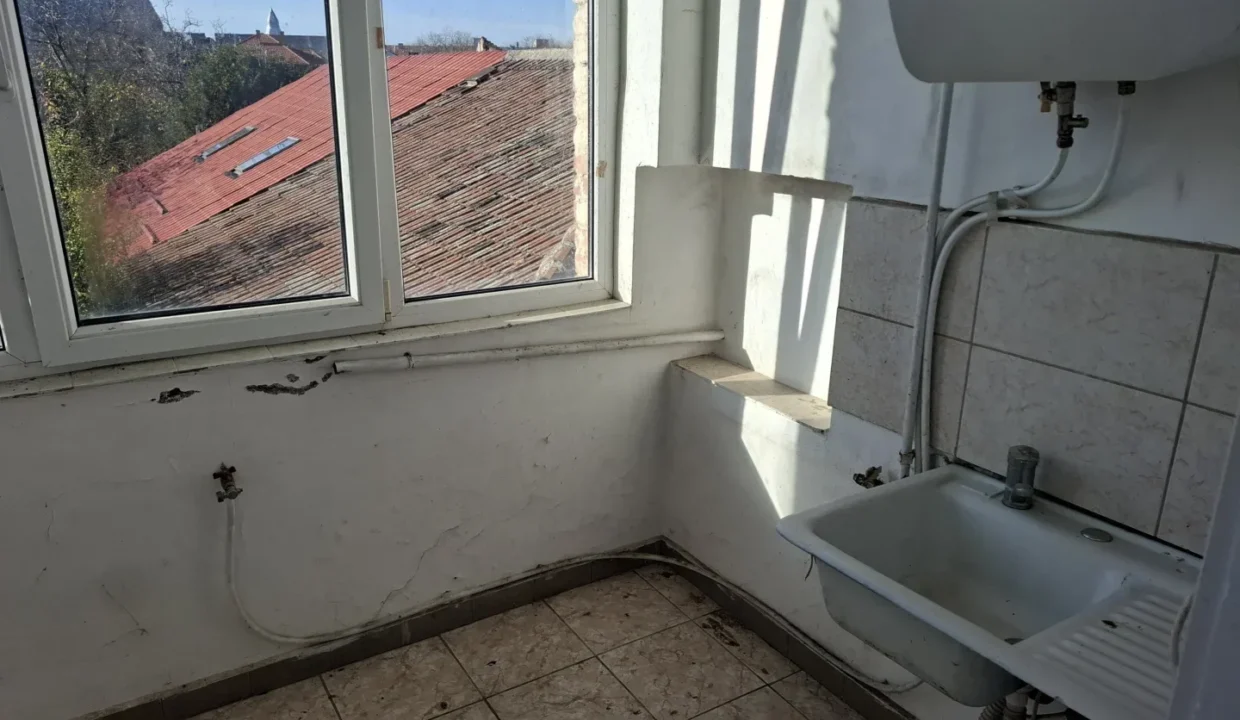 WhatsApp Image 2025-11-17 at 12.40.23 (2)