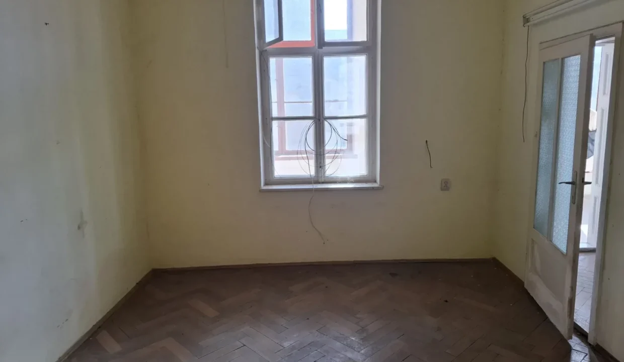 WhatsApp Image 2025-11-17 at 12.40.25