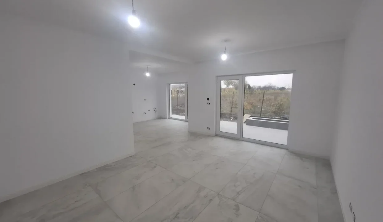 WhatsApp Image 2025-11-28 at 10.49.17 (1)