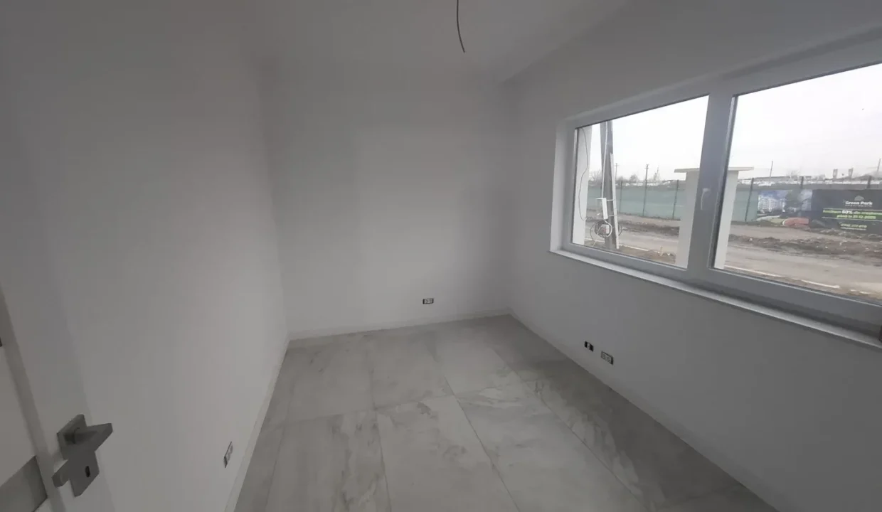 WhatsApp Image 2025-11-28 at 10.49.18 (2)