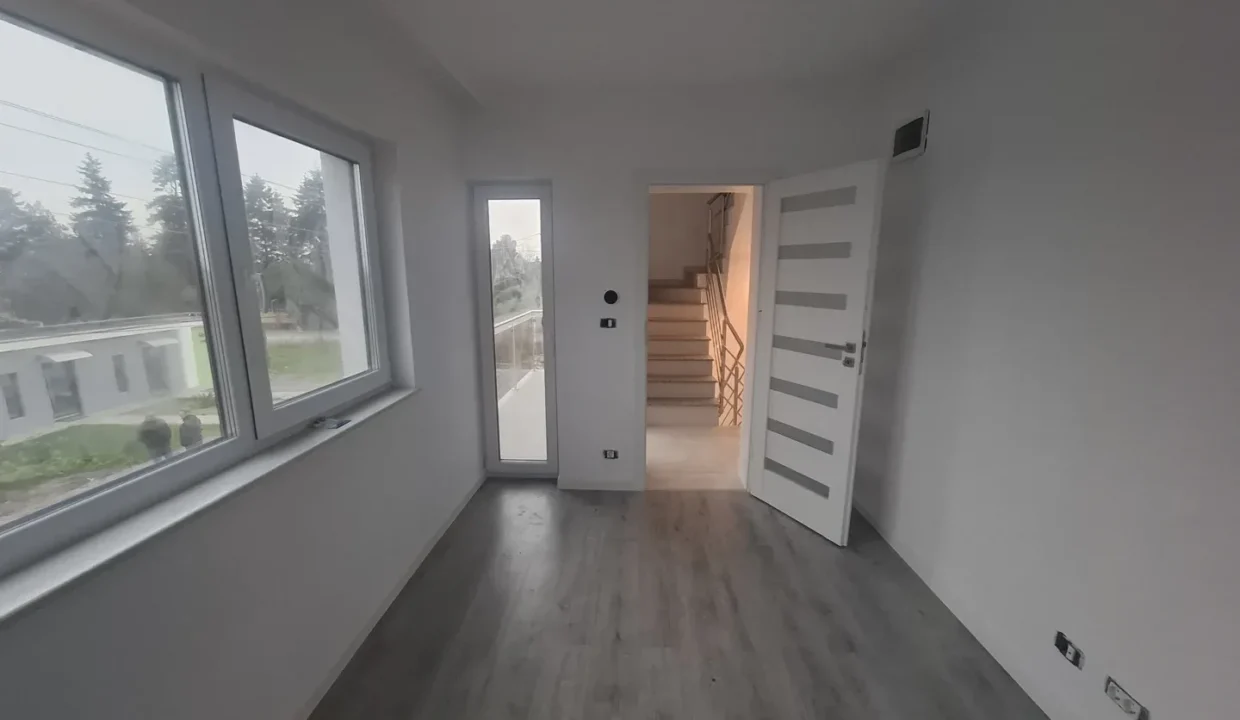 WhatsApp Image 2025-11-28 at 10.49.18 (3)