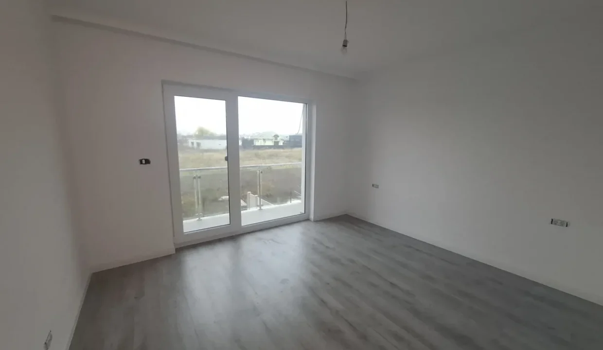 WhatsApp Image 2025-11-28 at 10.49.21 (1)