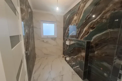 WhatsApp Image 2025-11-28 at 10.49.21 (2)