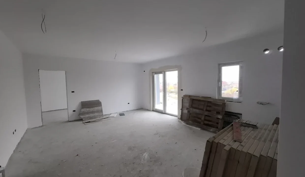 WhatsApp Image 2025-11-28 at 10.53.01 (1)