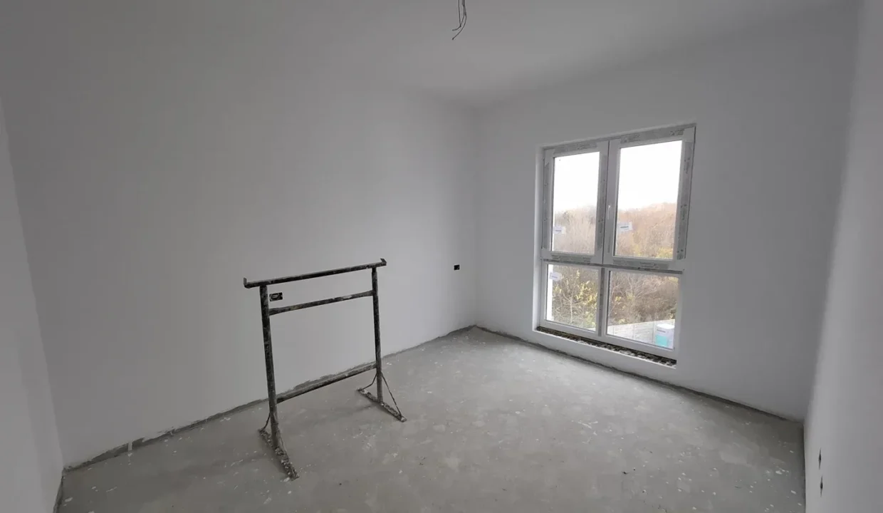 WhatsApp Image 2025-11-28 at 10.53.02 (1)