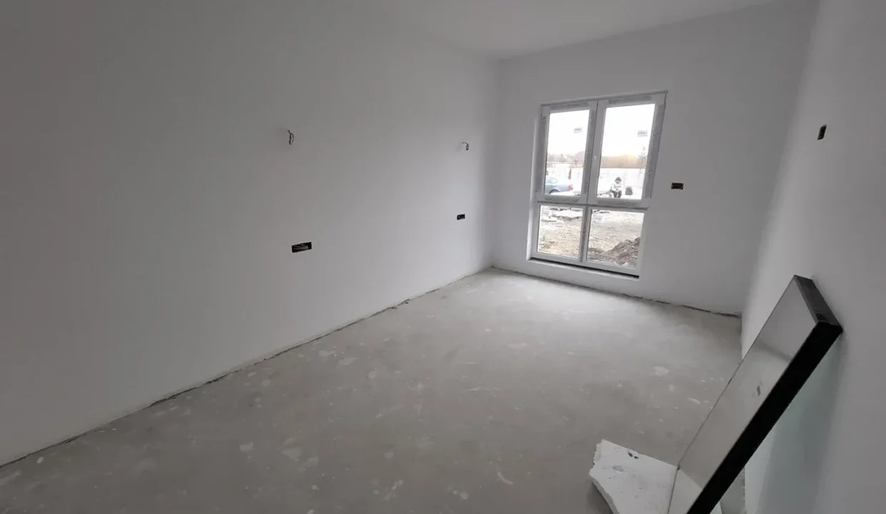 WhatsApp Image 2025-11-28 at 10.53.54 (1)