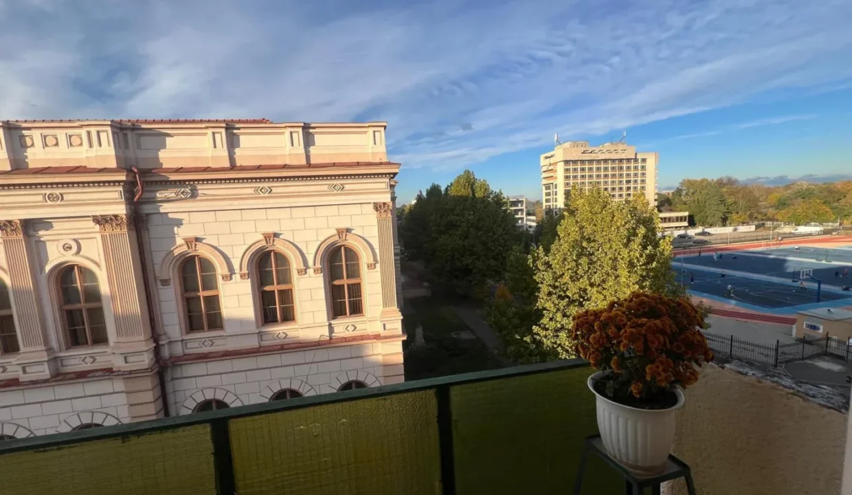 e2fb2b19-c617-4b8b-8214-3b05c84ac4dd