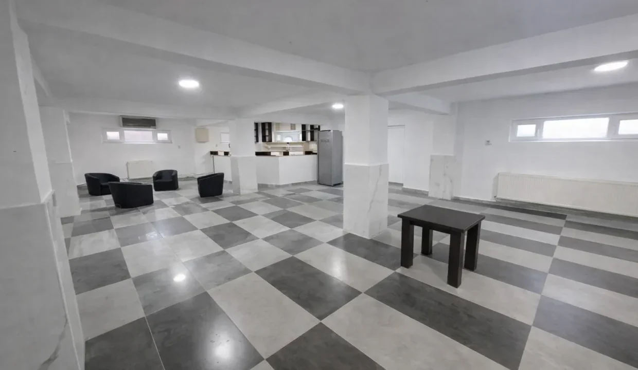Organised basement with checkered floor